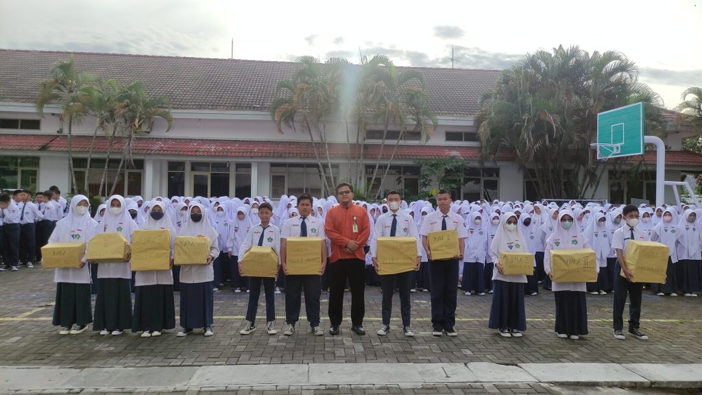 Apresiasi Pemenang Lomba Jeda Semester SMP Islam Al Hadi