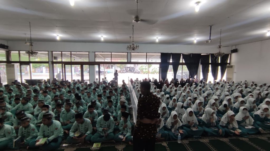 Camping Quran Kelas 7 - SMP Islam Al Hadi