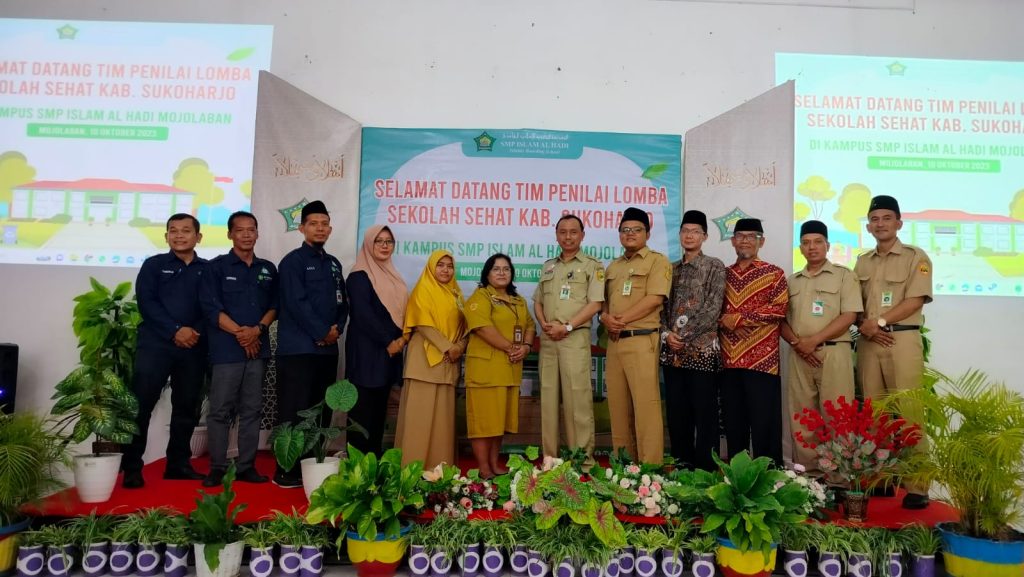 Rihlah dan Wisata Religi SMP Islam Al Hadi di Masjid Zayyid Surakarta