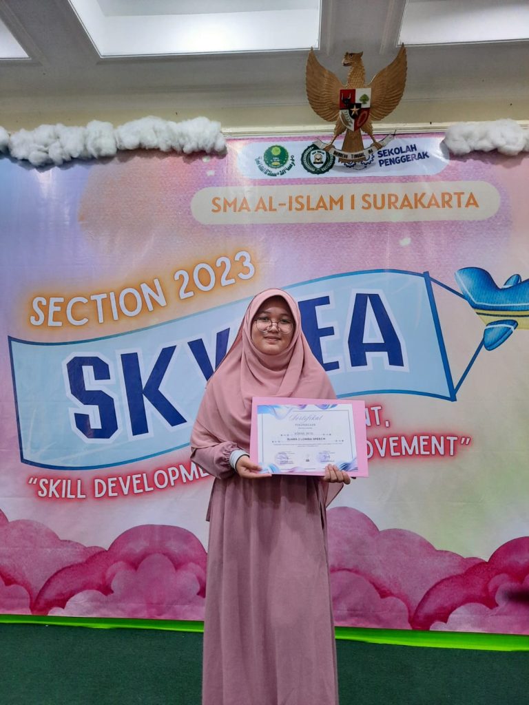 Selamat! Nisrina Berhasil Bawa Pulang Juara 2 dari Ajang Section 2023