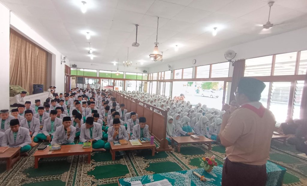Camping Qur'an Jilid 3 Kelas 9 : Awesome Day With Qur'an