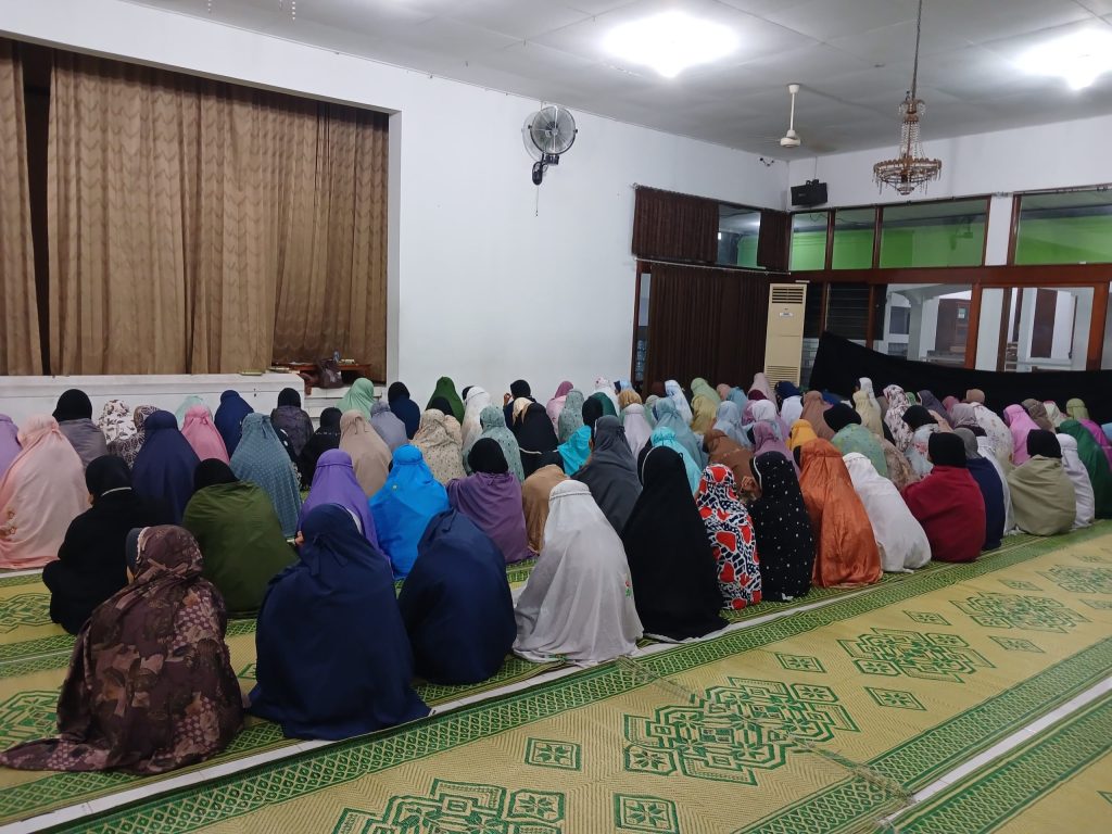 Camping Qur'an Jilid 1 Kelas 8: Fun With Qur'an