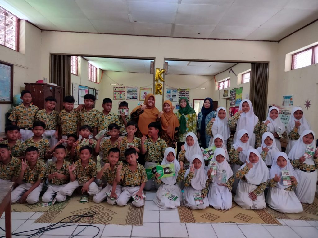 Character Building SMP Islam Al Hadi bersama SD N Kragilan 01