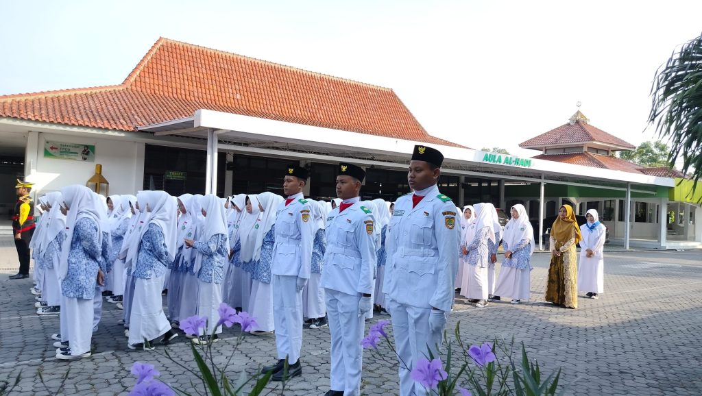 Peringatan Hari Pendidikan Nasional 2 Mei 2024