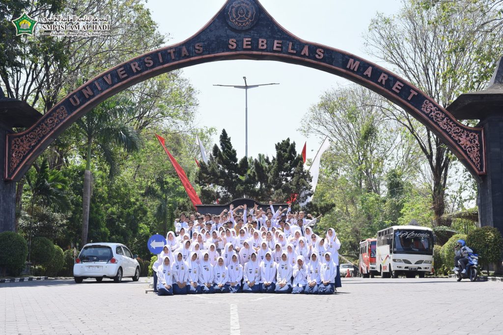 Kunjungan Belajar ke Laboratorium UNS