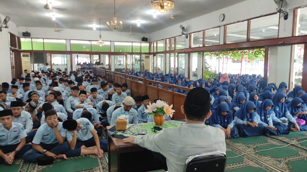 Halal Bihalal & Pengajian Keluarga Besar SMP Islam Al Hadi